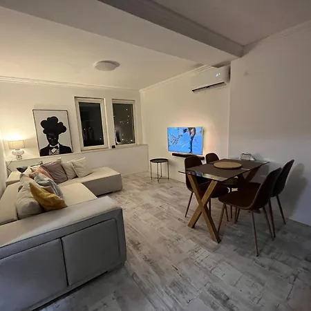 Dido House Panoramic -eurovision Fans Hub 2027 펜션 벨리코 터르노보